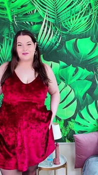 Plump Striptease and Hairy Body Tour