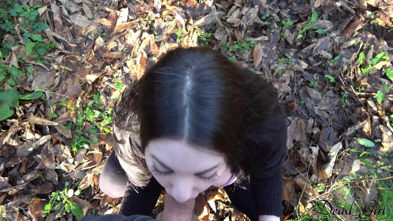 Dead Girl: Girl cum in her mouth in a wood
