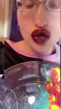 Ochelari apăsat pe frunte - Asmr Into My Femme Clip de la Findom Goaldigger