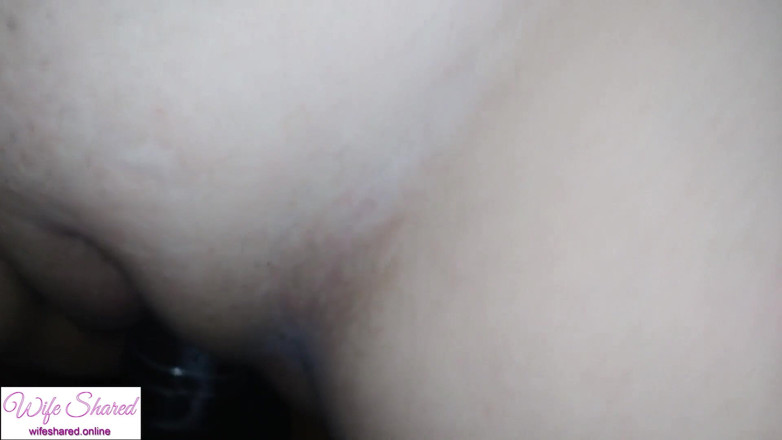 Cuckold Couple Swing: Soția fuge din nou de acasă pentru a-l prinde pe...