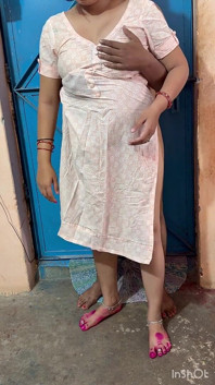 भारतीय नौकरानी की मालिक द्वारा जोरदार चुदाई
