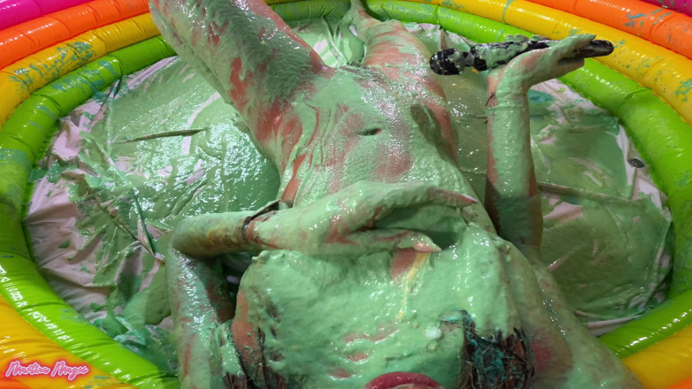 MartinaMagni: En primer plano - hago un lío de limo y me...