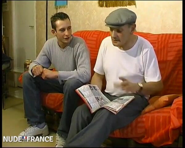 La France a Poil: Papi's calling for backup to smash his home help