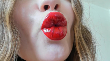 Rarible Diamond: Kissing sound 3