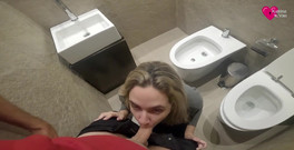 Andy Conel: Šukám recepční v koupelně