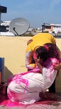 Heiße Witwe Bhabhi XXX Fick mit schwager auf Holi.
