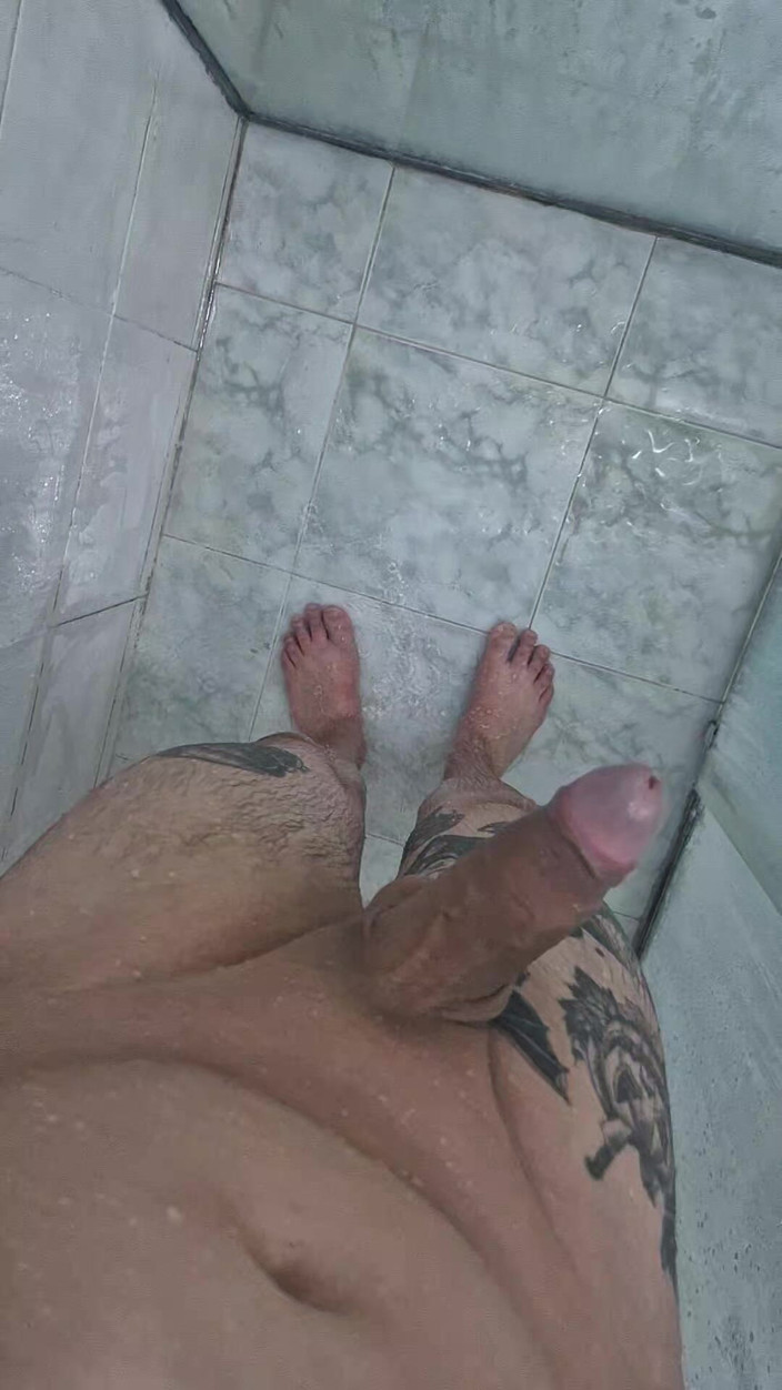 Lkdick8: शॉवर 2- मेरे Onlyfans: lkingsbr