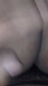 可爱的印度美女继妹被巨大的鸡巴继兄弟干 第2部分