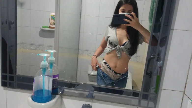 Jopy sex: Ekskluzywne stare wideo seksownej Jopy Laury podczas ruchania swojego ojczyma