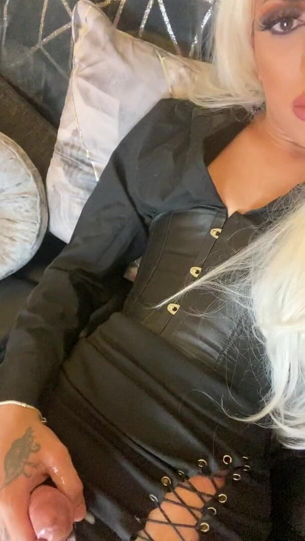 Lottie: Transe wichst, dirtytalk &amp; cumming