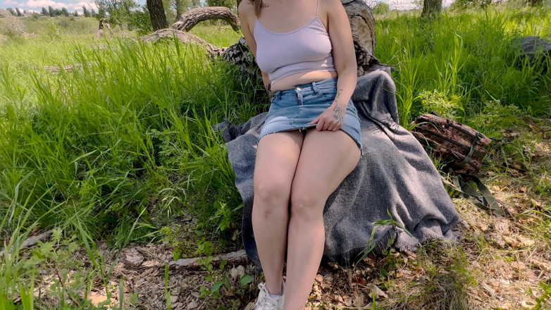 Nerdy Nympho: Found a Great Place in a Park to Finger My...