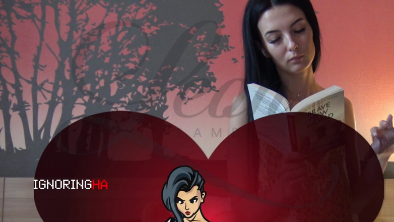 Ignoring Handjobs: Sexy brunetka s velkými prsy si hraje se svými prsy...