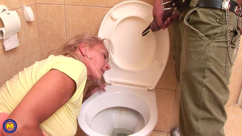 Mature NL: Old Ladies Are so Easy