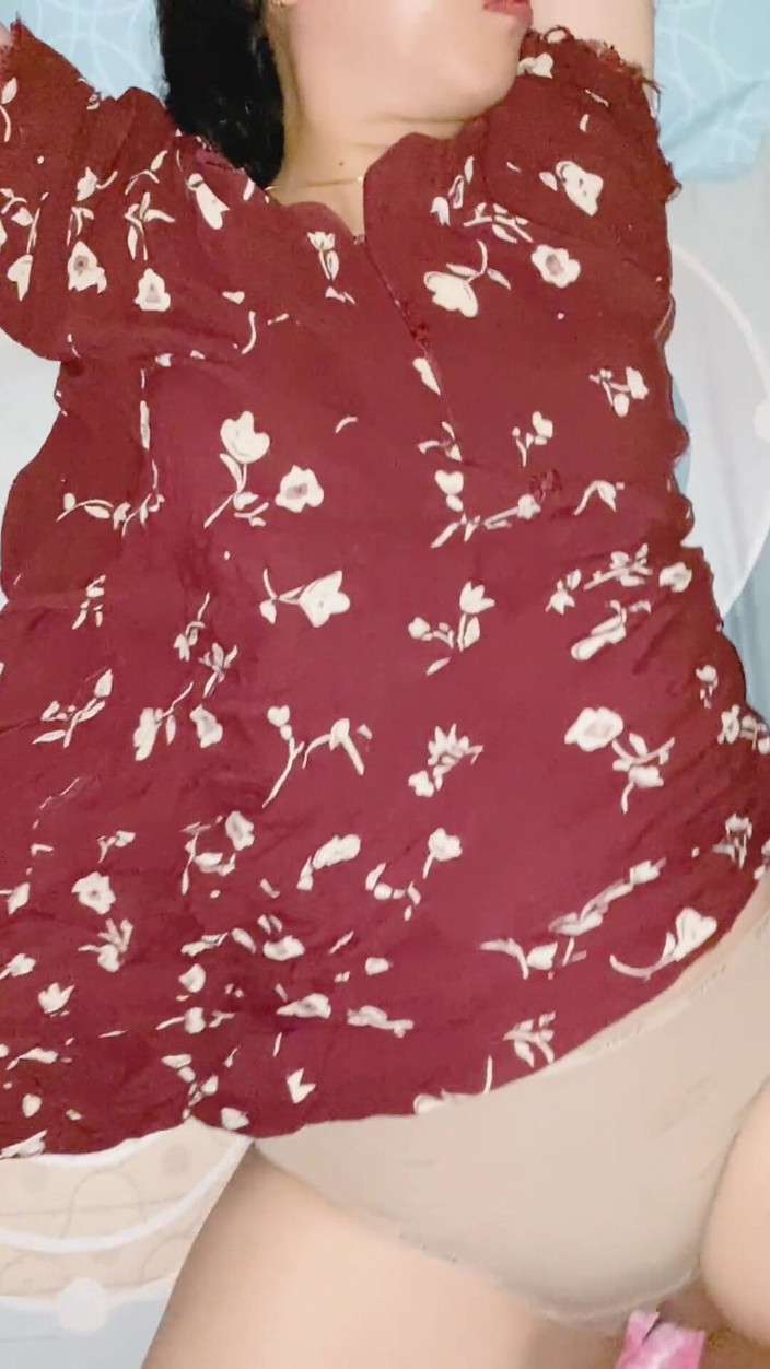 Bella Ivanka: Hairy Pussy Fuck