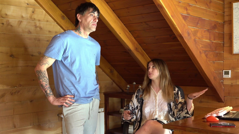 Elnonohub: Un Intenso Threesome Con La Mia Ragazza E Sua Cugina...