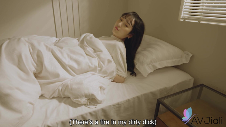 AV Jiali: Sunny Fucks Her Noisy Roommate