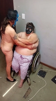 Vieja milf jugando con la jefa Stacys coño lesbiana divertido