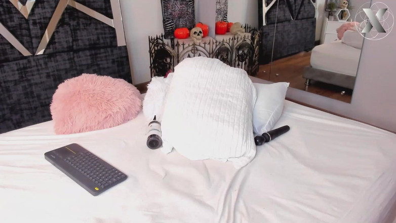 Feet Lovers club: Мені не потрібен чоловік, тільки мої пальці і твій погляд