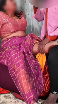 Desi MILF Bhabhi Fucked Hard by Her Brother in Law at Home in Hindi Audio