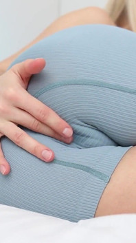 Fetish membasahi seluar pendek saya - pepek rendam - pantas menjolok awek blonde solo panas