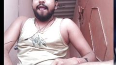 IsmaatDeva: Ismaatdeva a Playboy si hraje
