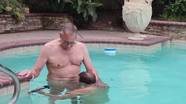 Podwodny basen bb jebanie!