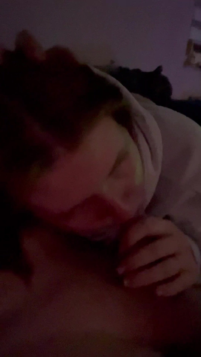 Couple18and38: 18岁的女孩晚上很糟糕