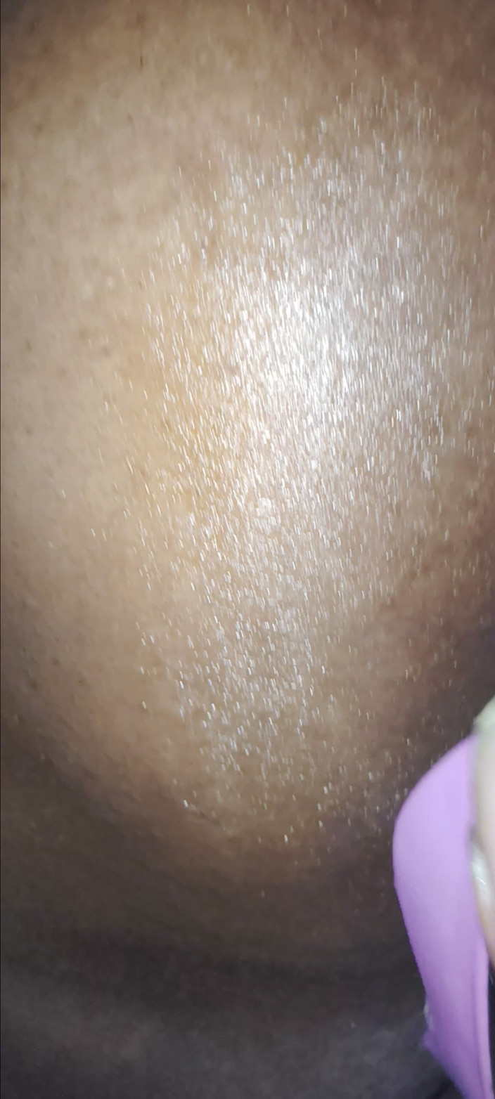 Lola Tha Pink Bunny: Играю с коричневым сахаром!!