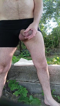 Jerk off in Garden