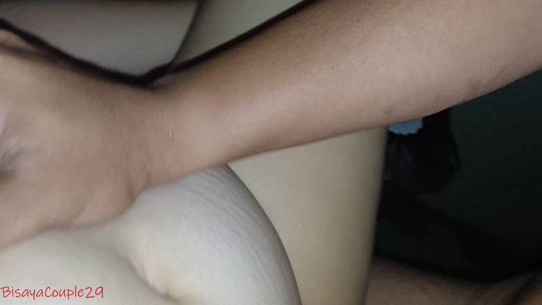 BisayaCouple29: Filipineză dolofană sexy futută cu manșon de penis