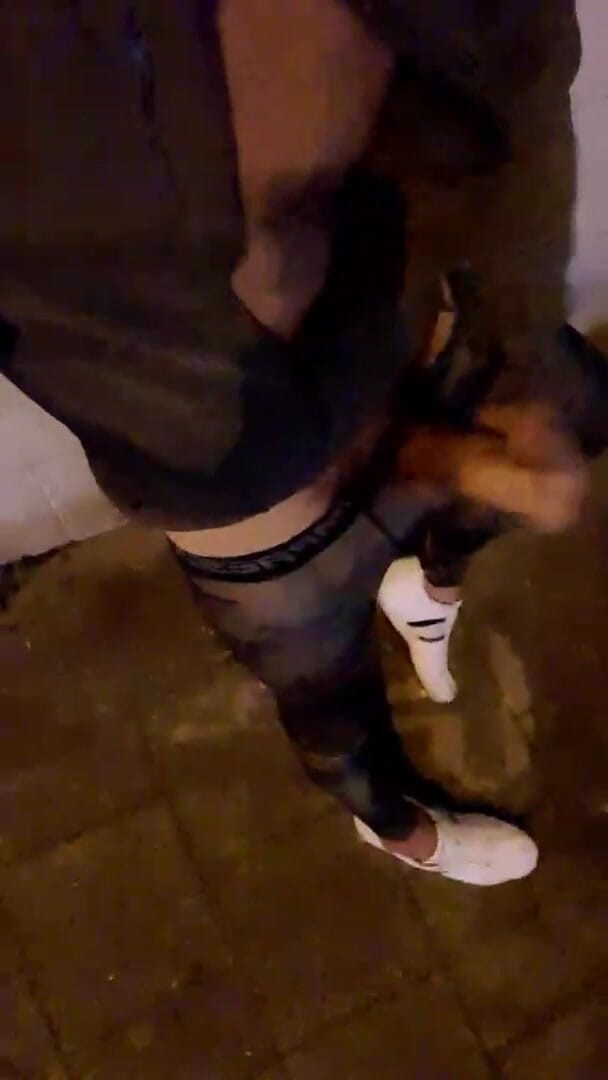 Slutboyben: Slutboyben cam4 pornoqueen Benjamin Xposeing en la noche público