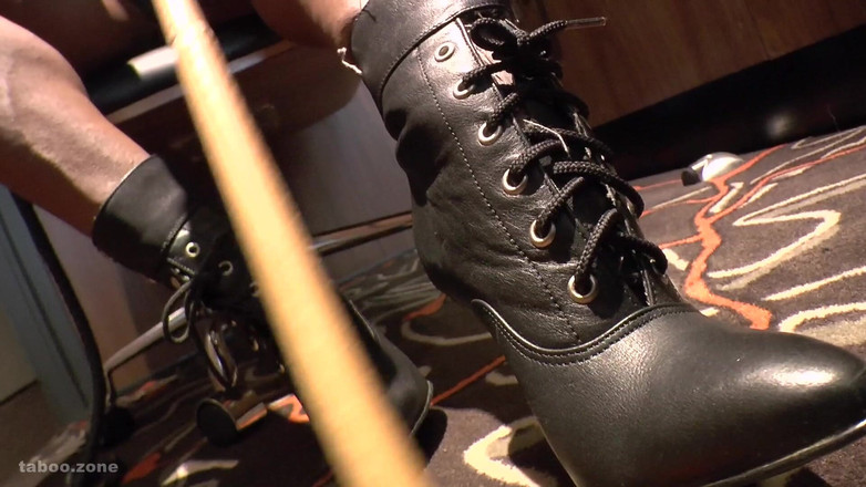 Nude Sportswomen: Брудні тортури для яєць і члена, розмовляюча м'язиста жінка