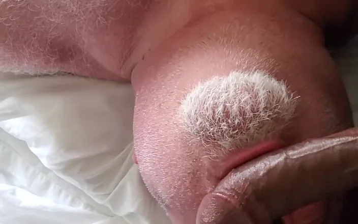 beardaddychub: Bear Sucks Dick and Cums for You! BBC Gets a...