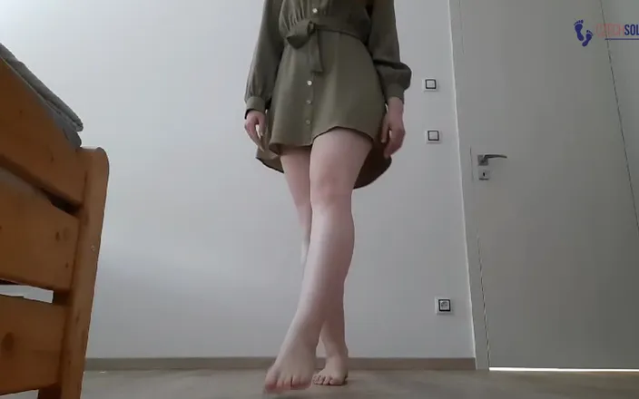 Czech Soles - foot fetish content: Amateur Worn Flats, Nylons and Barefoot Tease (4k 2160p)