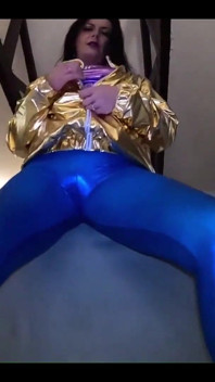 Shiny cameltoe menggoda, dicambuk habis-habisan dan dientot gaya doggy habis-habisan sampai dicrot di dalam 302