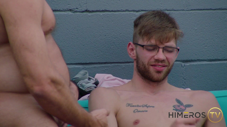 Himeros.tv: Rond het vuur