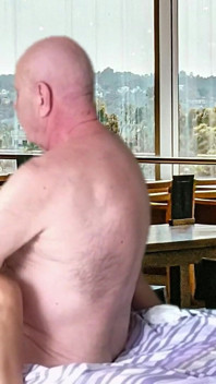 Wank Me Bang Me v restauraci s Garabasem a Olprem