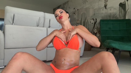 Jasmine Jae: Futai anal uns cu ulei
