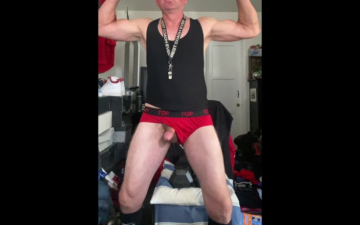 JockDad87: 顶级 dilf jockdad87 射出大量精液