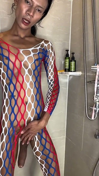 Ladyboy Nancy Supercock Medido
