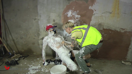 Wanheldvig: Nicky is a cheerful foreman. builder punishment