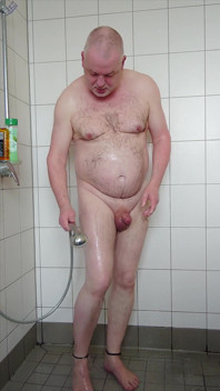 Inspuiten en douchen onder de douche