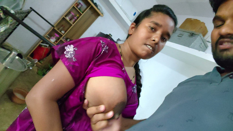 Premi pooja: Indian Boobs Videos - Pahli Bar Dheere Dheere Devar Aur Bhabhi...