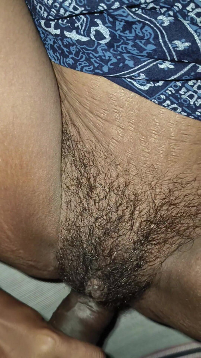X videos: Brother in Law Swducing Sister in Law