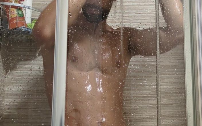 Zeus Ray: Having a Hot Shower and Showing My Open Ass