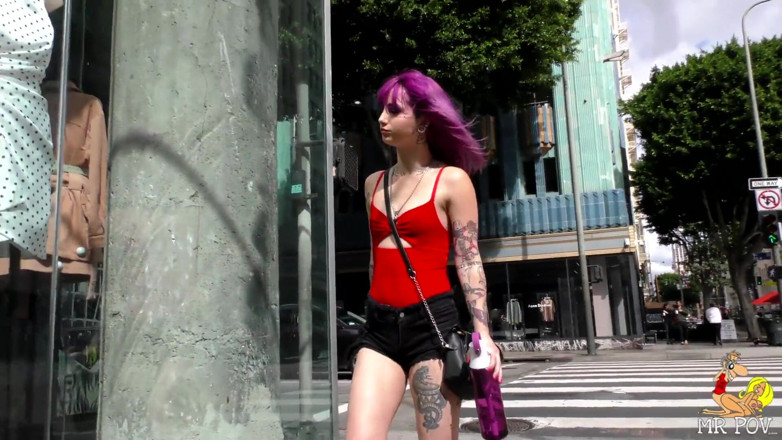 Mr. POV: Valerica Val Steele是一个肮脏的lil'cumslut!