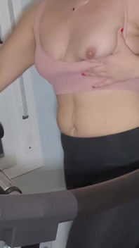 PAWG Girl with Big Ass Doing Treadmill While Her Tits Bouncing, Hot Wife Showing Her Tits in Gym