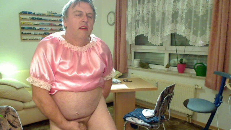 Sissy die Transhure: Sissy's self satisfaction