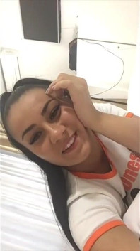 Awek bertetek besar Helen Star Swafoto membuat dan melantun buah dada