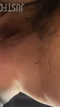 Anoche una nueva polla para mí, ¿quieres ver a este padrastro en acción contra mi culo?